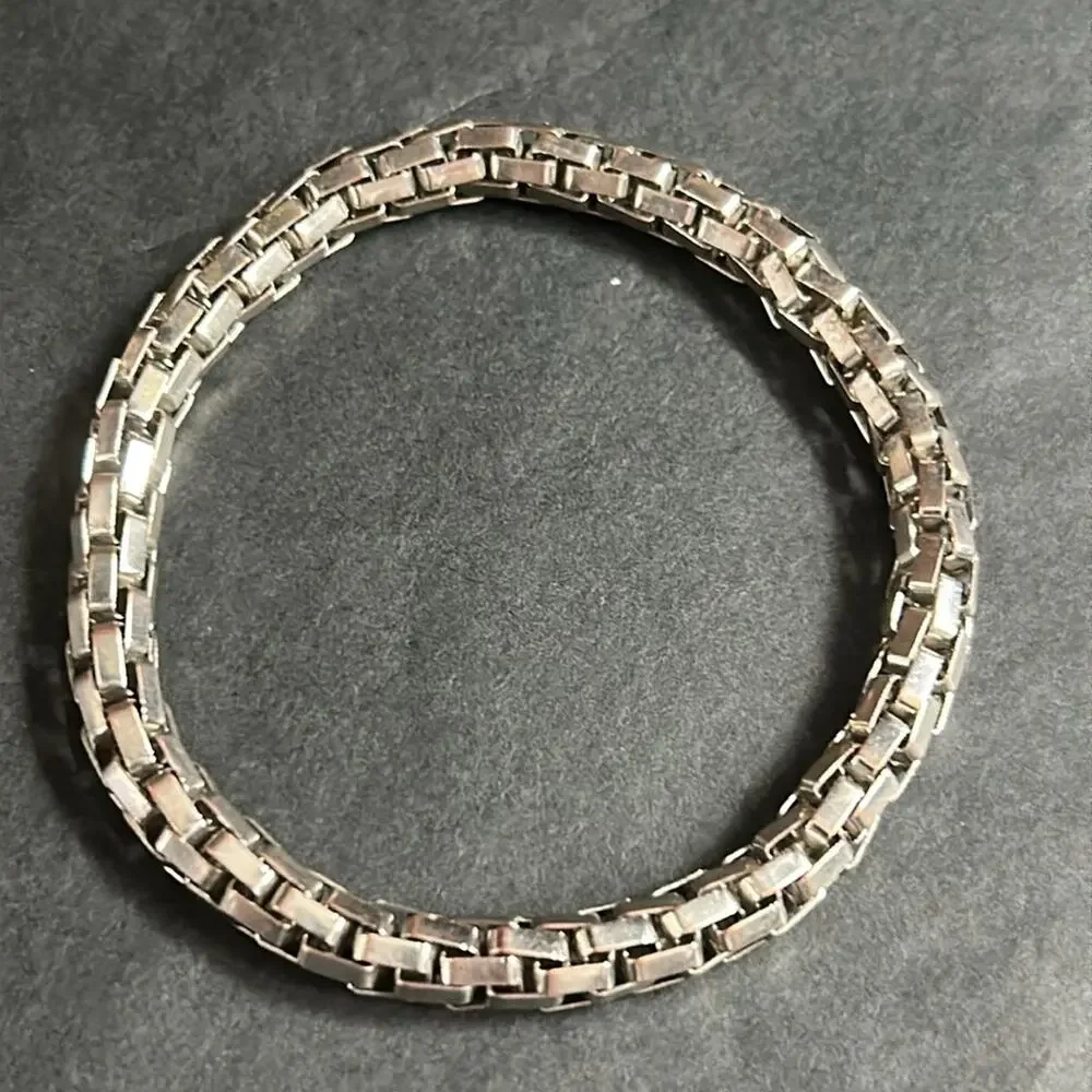 Vintage silver tone unisex chainlink bracelet one size‎ stretches